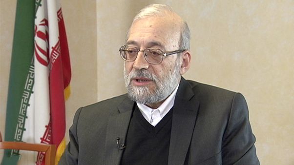 Mohammad Javad Larijani : "Les exécutions en Iran se font dans le cadre de la loi" Mohammad Javad Larijani : "Les exécutions en Iran se font dans le cadre de la loi"