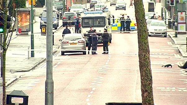 В Белфасте взорван автомобиль, полиция опасается терактов на Пасху В Белфасте взорван автомобиль, полиция опасается терактов на Пасху