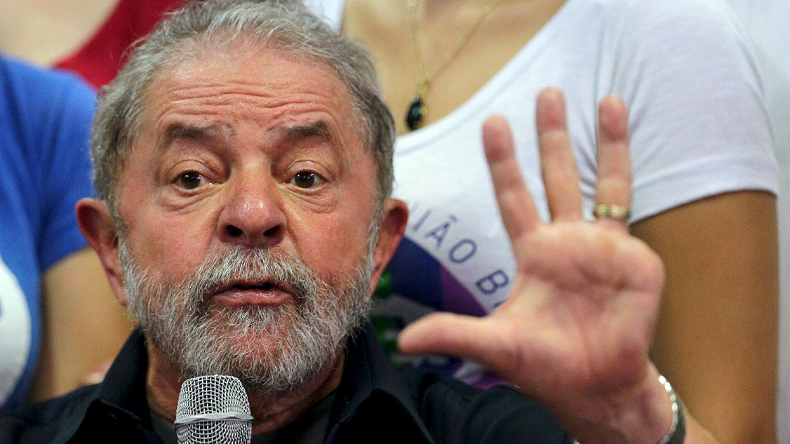 Korrupciós vádak miatt kihallgatták a volt brazil elnököt