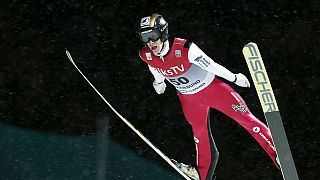 Saltos de esqui: Koudelka festeja primeira vitória do ano