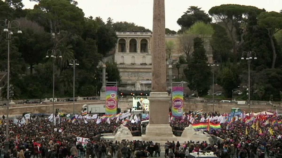 Tens of thousands protest for gay adoption rights in Rome