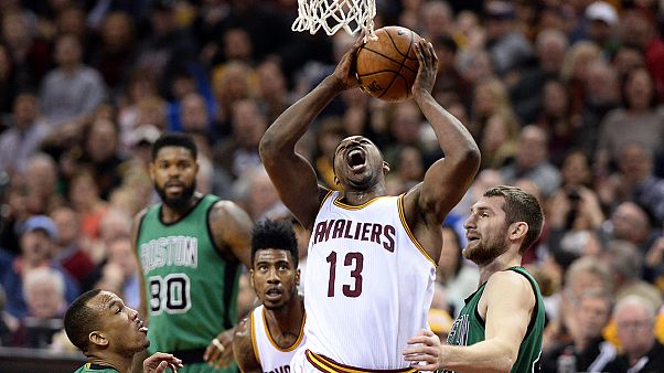 Nova marca para LeBron James na vitória dos Cavaliers sobre os Celtics Nova marca para LeBron James na vitória dos Cavaliers sobre os Celtics
