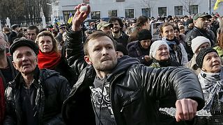 Kiew: Ausschreitungen bei Protesten gegen die Inhaftierung von Nadija Sawtschenko in Russland