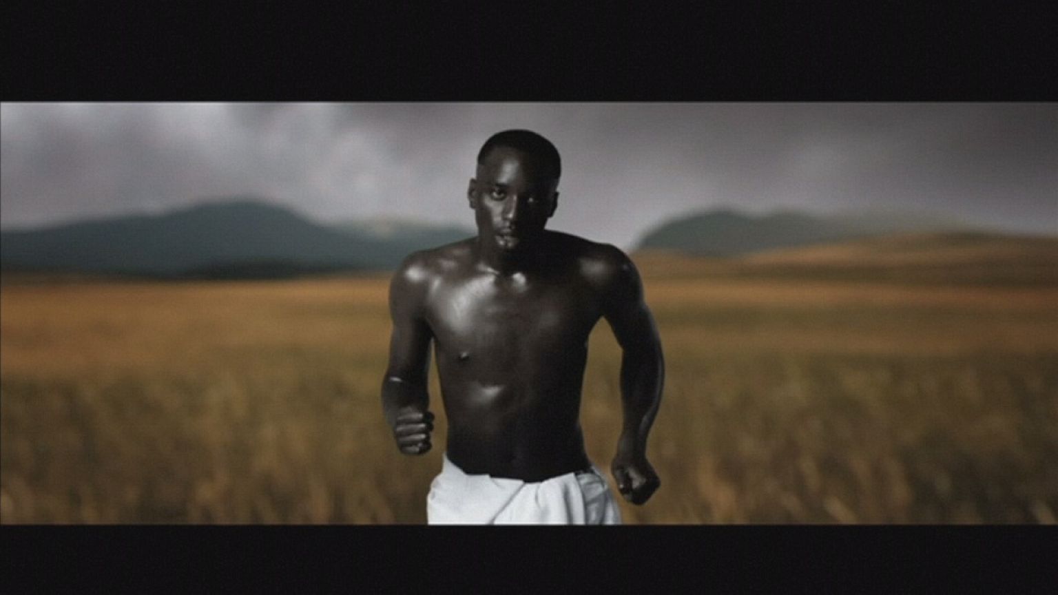Petite Noir: artista cosmopolita com raízes angolanas sobe ao palco em Paris e Nova Iorque