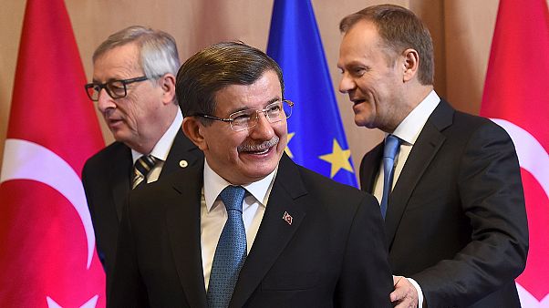Türkiye ve AB sığınmacı krizine çare arıyor Türkiye ve AB sığınmacı krizine çare arıyor