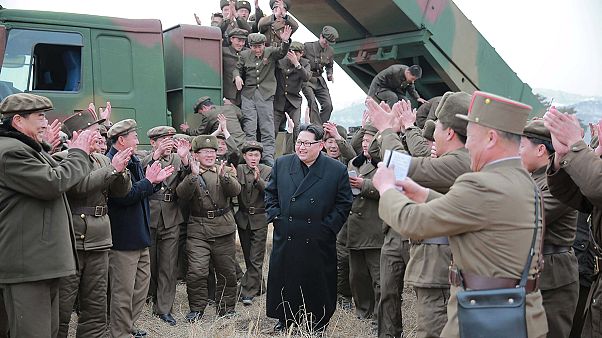 Südkorea verhängt weitere Sanktionen gegen den Norden Südkorea verhängt weitere Sanktionen gegen den Norden