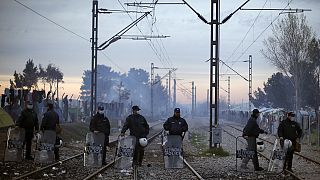Beefed up border controls 'shut down' Balkan migrant route