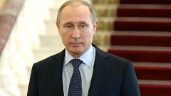Experten: "Putin will Merkel stürzen"