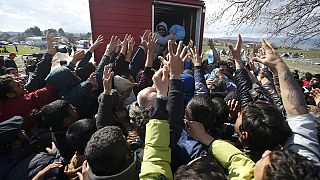 La situación se recrudece en Idomeni, donde al menos hay 12.000 refugiados bloqueados