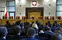 'Polonya'daki Anayasa Mahkemesi reformu demokrasiyi zedeleyebilir'