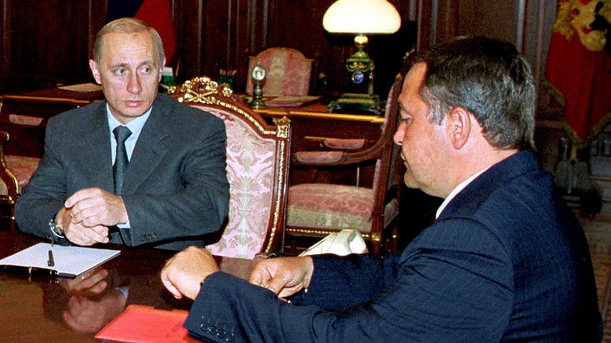 ميخاييل ليزين مساعد بوتين سابقا توفي متأثرا بجروج في الرأس