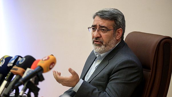 وزیر کشور: مردم نگرانند؛ شورای نگهبان سریعتر انتخابات را تایید کند وزیر کشور: مردم نگرانند؛ شورای نگهبان سریعتر انتخابات را تایید کند