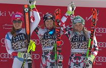 نخستین پیروزی کورنیلیا هوتر در جام جهانی اسکی