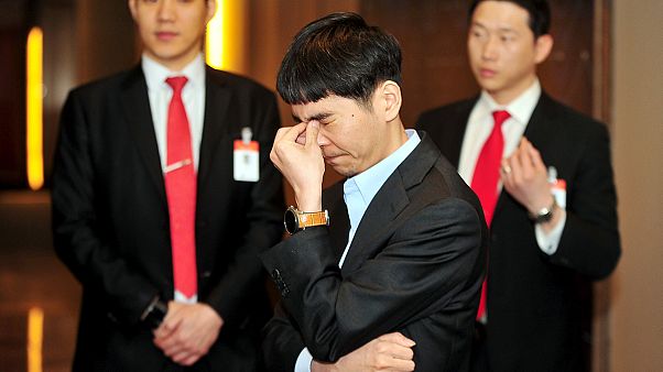 A la cuarta va la vencida, Lee Se-dol se impone a la inteligencia artificial AlphaGo de Google A la cuarta va la vencida, Lee Se-dol se impone a la inteligencia artificial AlphaGo de Google