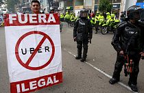 Κολομβία: Αυτοκινητιστές VS Uber - Επεισοδιακή διαδήλωση