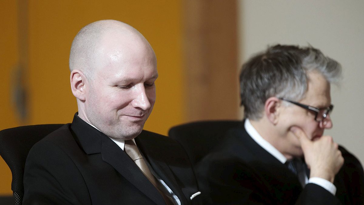 Breivik poursuit la Norvège en justice