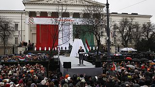 Nemzeti ünnep: Orbán Viktor Brüsszelnek, a tanárok a magyar kormányfőnek üzentek