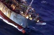 Guardia Costiera argentina affonda un peschereccio cinese