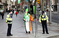 Aziz Patrick kılığında dolaşan bir İrlandalı