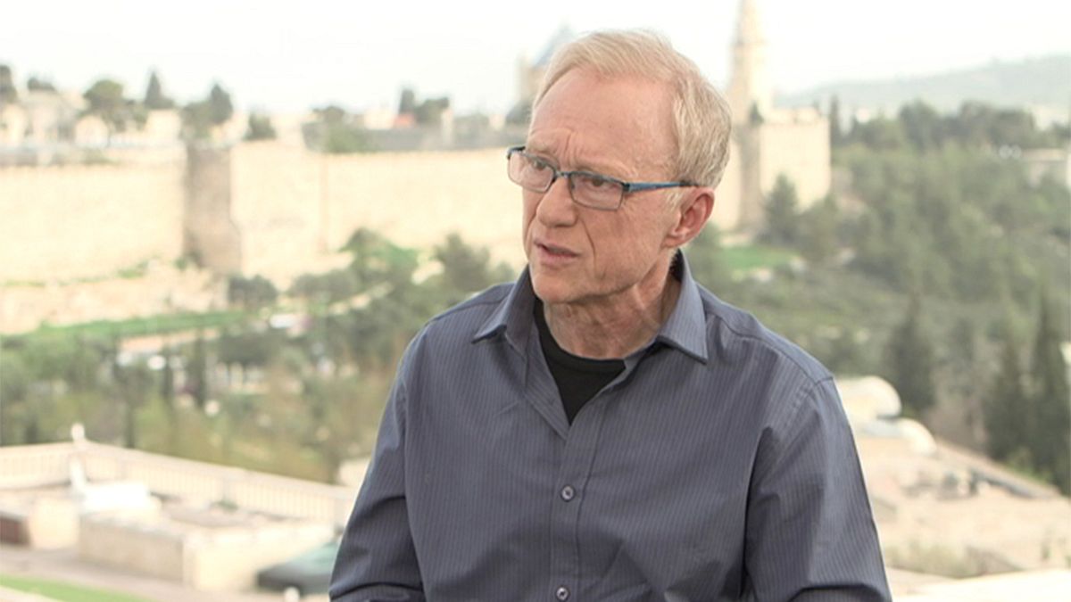 David Grossman: "Netanyahu es un criminal de la paz"