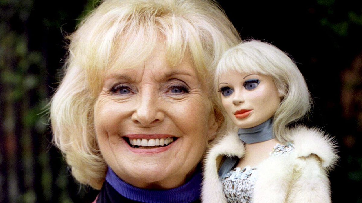 Voice of "Lady Penelope", Sylvia Anderson dies aged 88