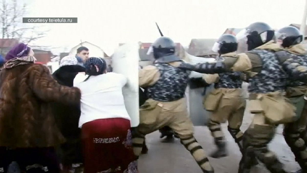 الشرطة الروسية تعتقل عددا من الغجر