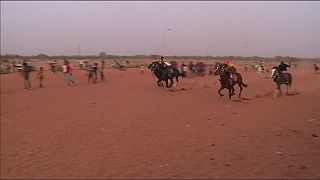 Niger : place à la course de chevaux sur l'hippodrome de Niamey