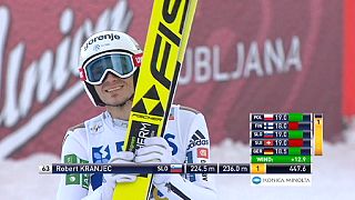 Robert Kranjec y Peter Prevc deleitan a sus paisanos en el trampolín de Planica