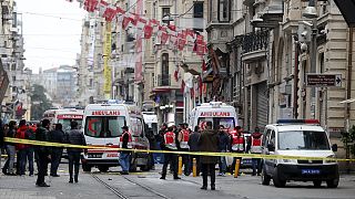 Mindestens fünf Tote bei Selbstmordanschlag in Istanbul