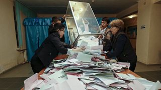 Kazakhstan : Nazarbaïev remporte les législatives