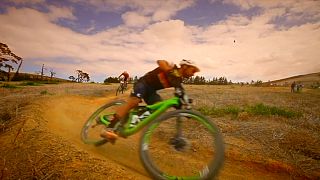 Mountain Bike: Επικός τερματισμός στον αγώνα...Cape Epic