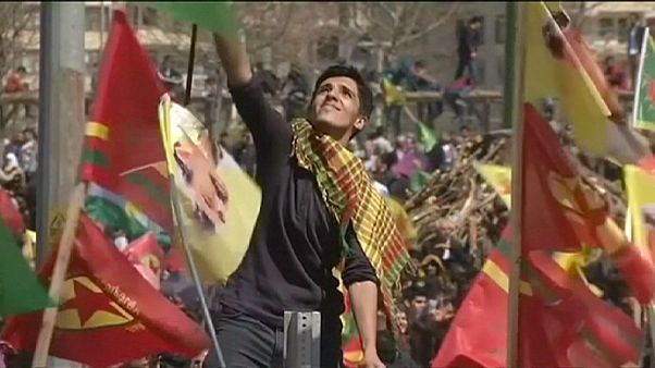 جشن نوروز در مناطق کردنشین ترکیه تحت تدابیر امنیتی برگزار شد جشن نوروز در مناطق کردنشین ترکیه تحت تدابیر امنیتی برگزار شد
