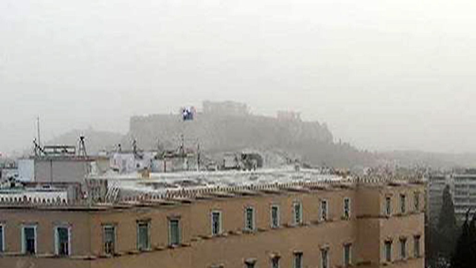 Η αφρικανική σκόνη κάλυψε και την Ακρόπολη