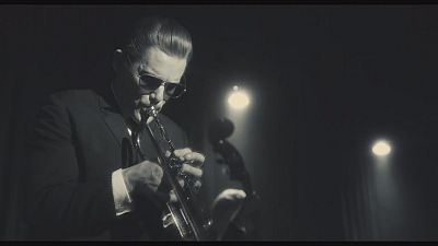 Ethan Hawke plays it cool in the Chet Baker biopic "Born to be Blue"