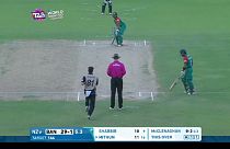 Új-Zéland tovább menetel az indiai krikett bajnokságon