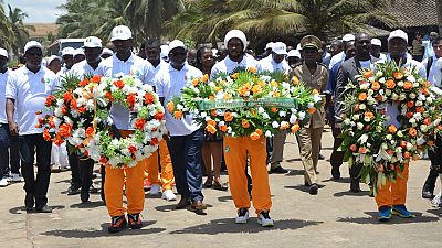 Côte d'Ivoire : les Éléphants honorent les victimes de Grand-Bassam