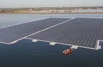بزرگترین نیروگاه شناور برق خورشیدی اروپا آماده کار شد