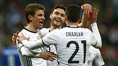 Freundschaftsspiele, Schweigeminuten und Deutschlands 4:1 gegen Italien