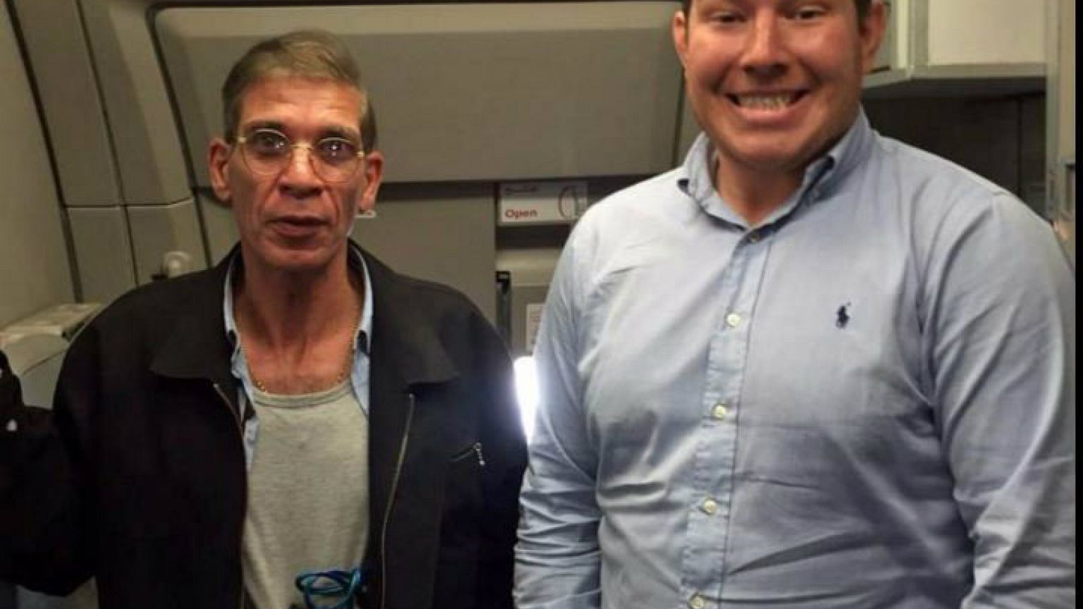 EgyptAir-Entführung: Deshalb grinste die Geisel