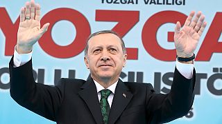 Extra 3 Erdogan Satire: Kommissionspräsident Juncker "missbilligt" Ankaras Reaktion