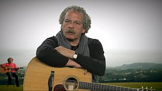 Italian singer-songwriter Gianmaria Testa dies at 57