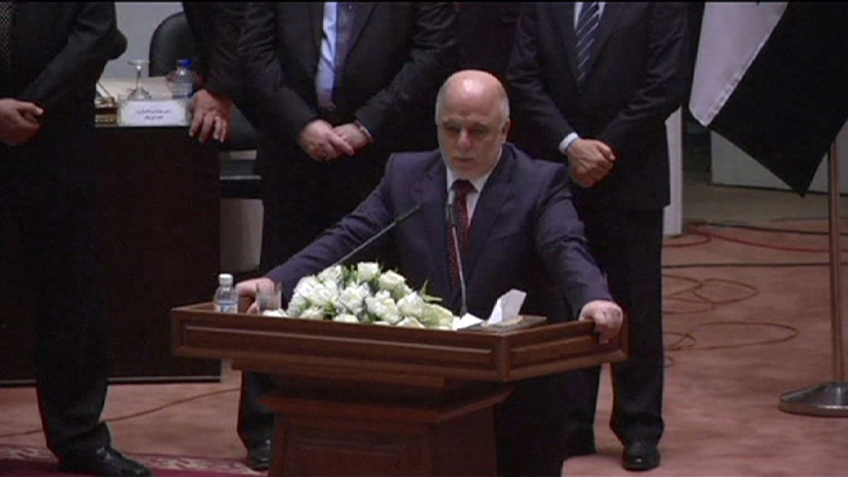 العبادي يقدم تشكيلته الوزارية الجديدة الى البرلمان العراقي
