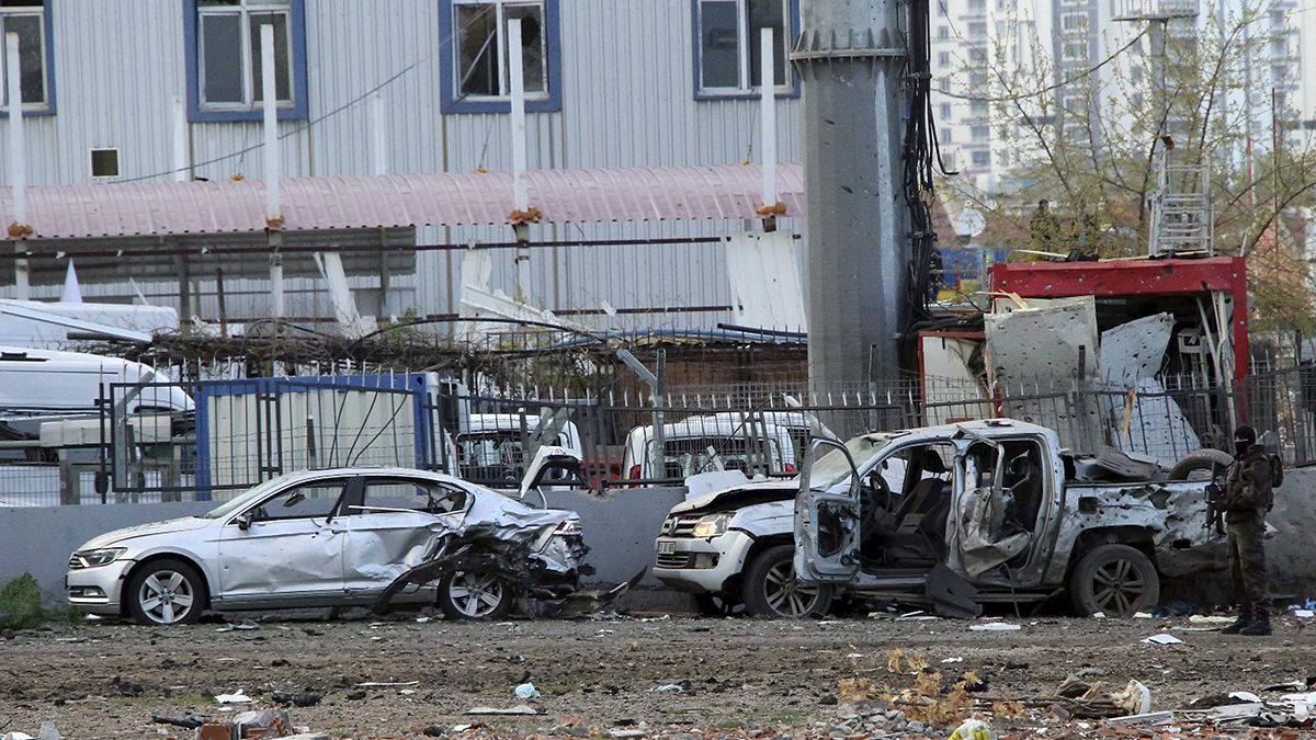 Erdogan confirma 7 muertos en el atentado de Diyarbakir