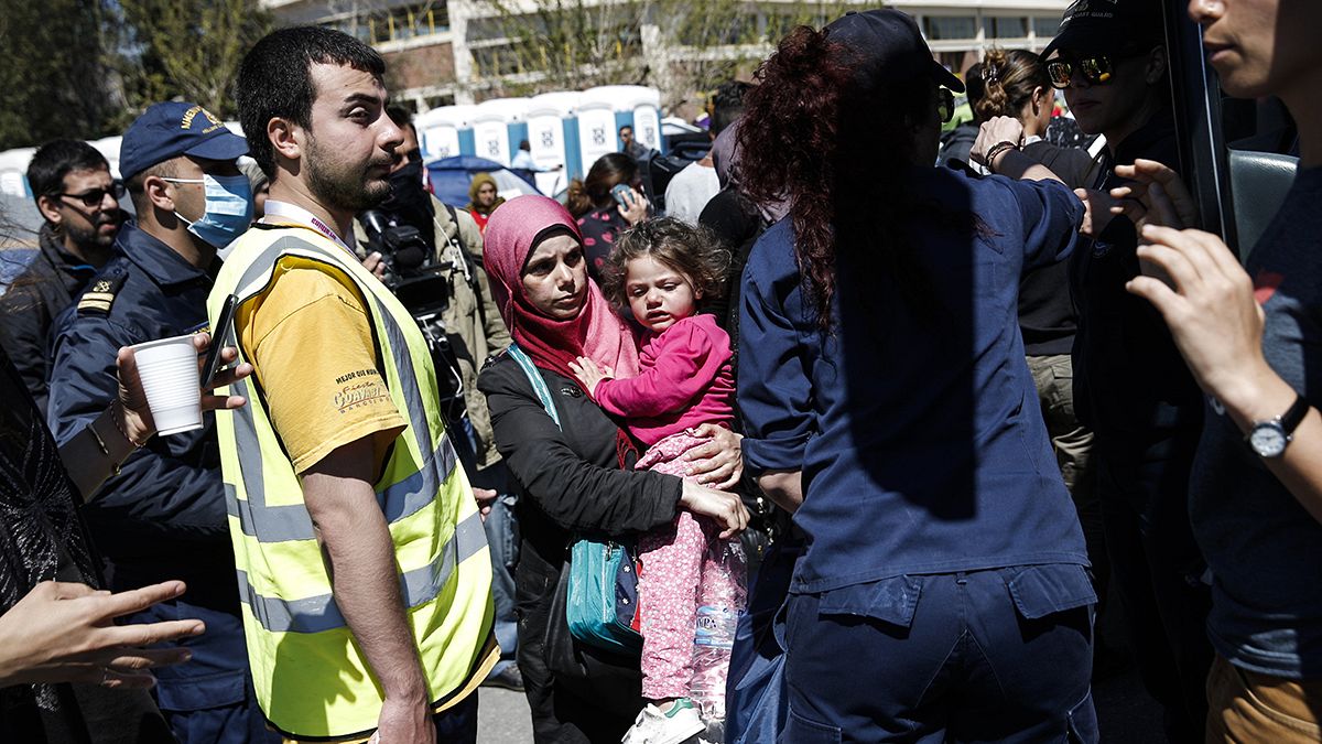 Atenas vota de urgencia para dar luz verde al acuerdo UE-Turquía sobre los refugiados