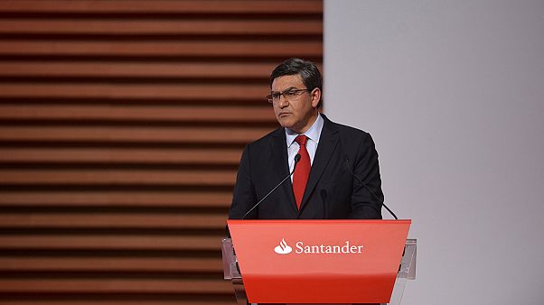 Spagna, Santander si prepara a chiudere 450 filiali Spagna, Santander si prepara a chiudere 450 filiali
