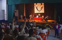 Concertos rock, educação e artes para ajudar prisioneiros mexicanos