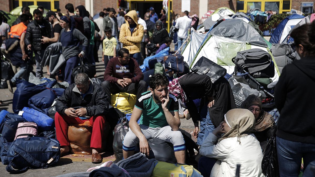تحذير أممي من تدهور أوضاع اللاجئين في اليونان