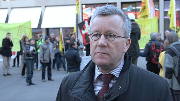 Rechsteiner über Schweizer Atomaufsicht: "Amt für eventual-vorsätzlichen Völkermord" Rechsteiner über Schweizer Atomaufsicht: "Amt für eventual-vorsätzlichen Völkermord"