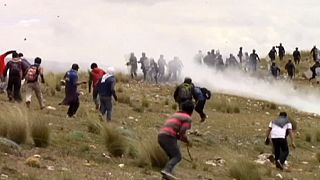 درگیری شدید میان دانشجویان و پلیس پرو
