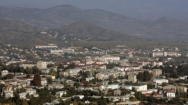 Nagorno-Karabakh: riesplode il conflitto, decine di morti Nagorno-Karabakh: riesplode il conflitto, decine di morti
